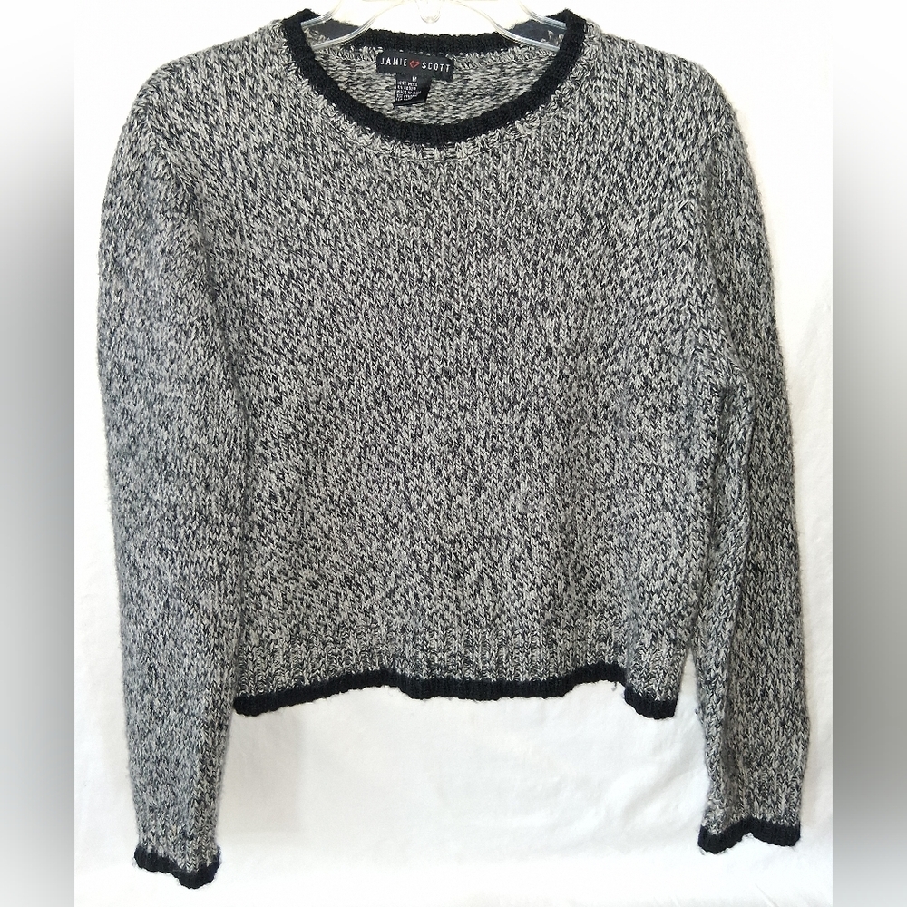 Vintage Jamie Scott Women's Black and White Knit Wool Sweater